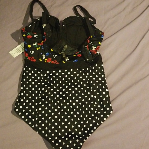 PRICE FIRM Torrid Floral Dot Puah -Up Swimsuite - Picture 5 of 7